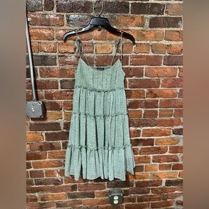Green Spaghetti Strap Dress with Adjustable Straps and Side Zipper Size Medium